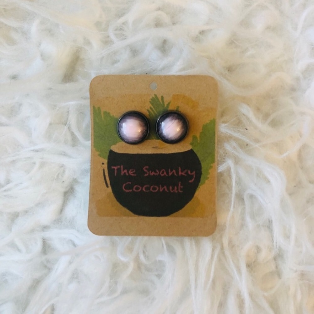 💥3/$15💥Pink Washed Stud Earrings‎